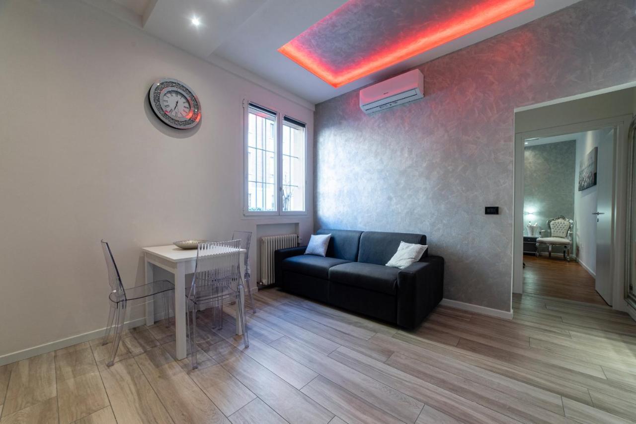 Fashion Apartment Silver بولونيا المظهر الخارجي الصورة