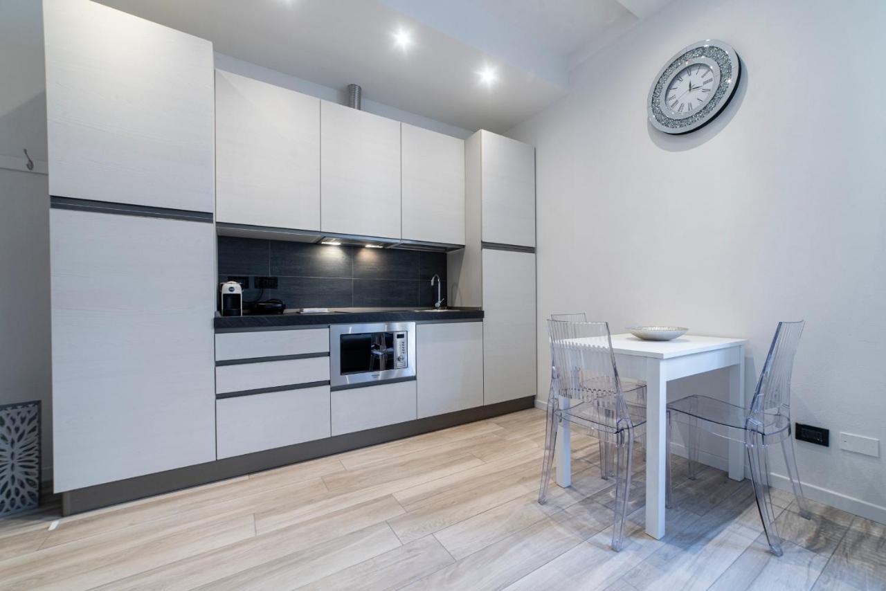 Fashion Apartment Silver بولونيا المظهر الخارجي الصورة