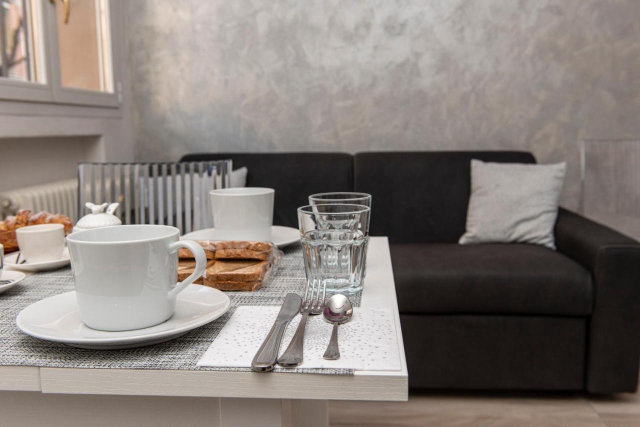 Fashion Apartment Silver بولونيا المظهر الخارجي الصورة
